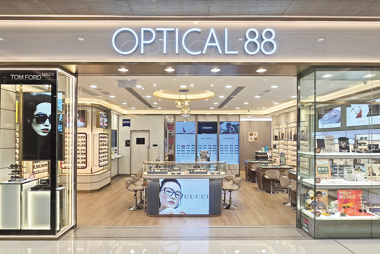 An OPTICAL 88 retail location.