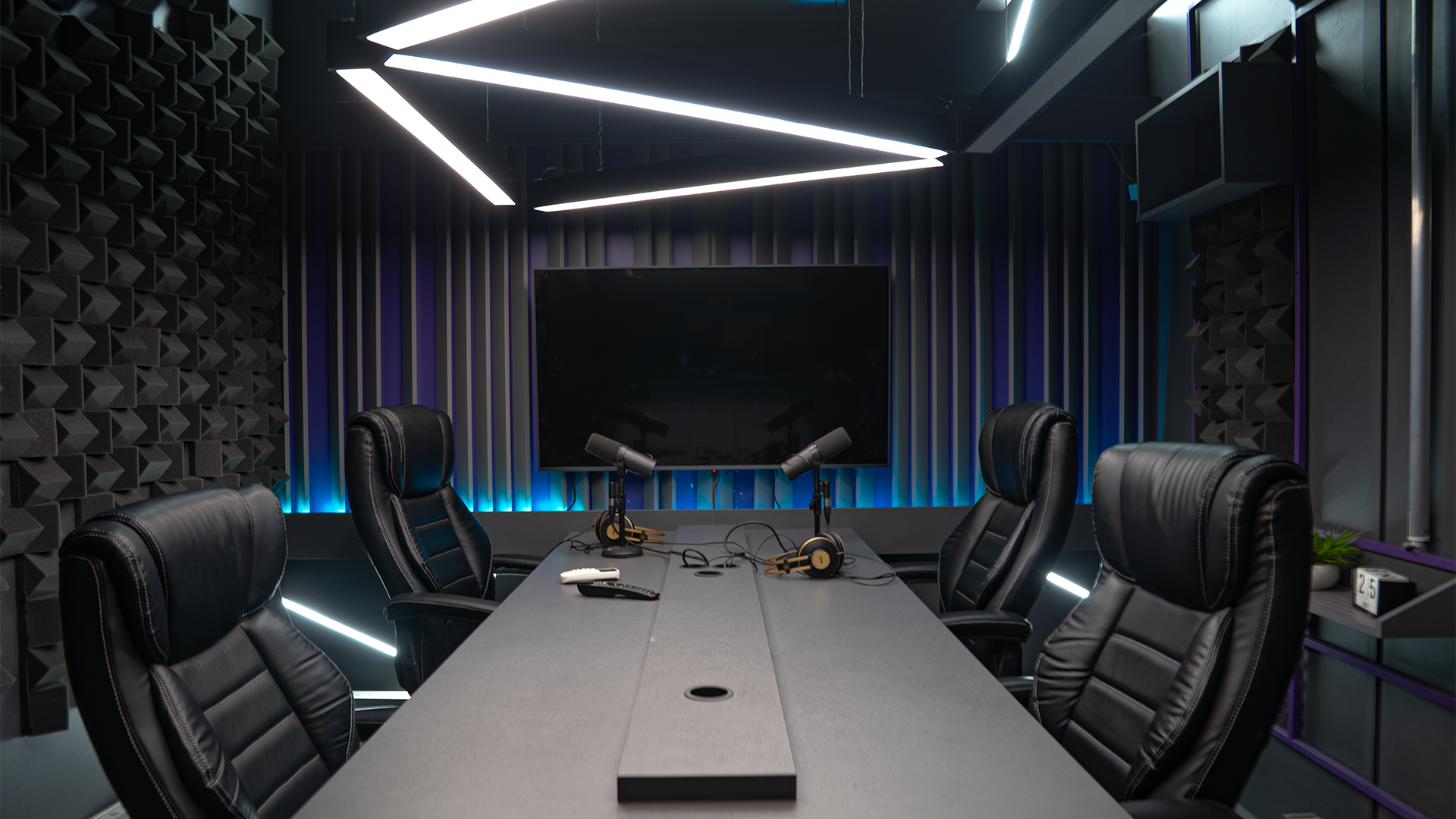 A conference room in the Braip office.