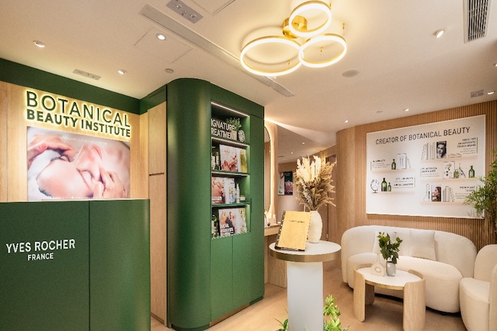 Yves Rocher beauty institute lobby