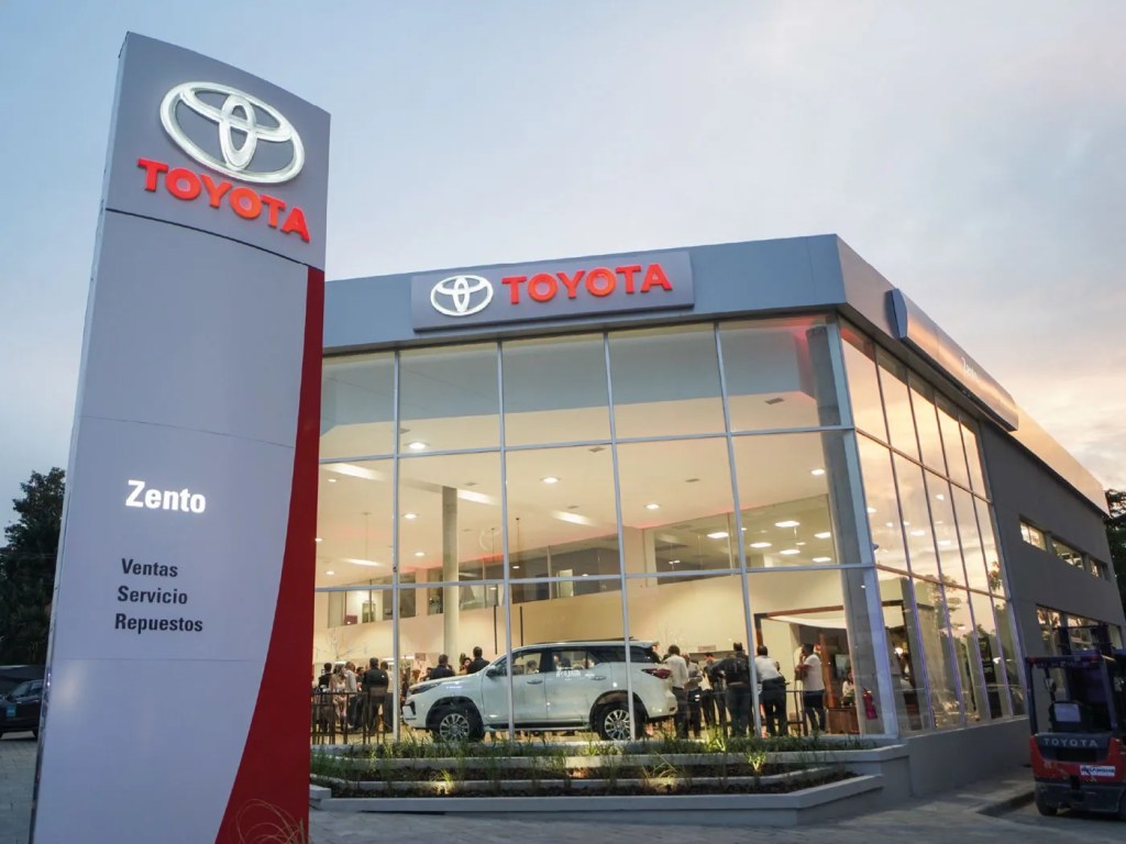 Toyota Zento storefront