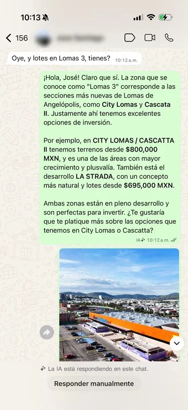 Captura de tela de uma conversa do WhatsApp com uma foto de uma cidade e texto em espanhol.