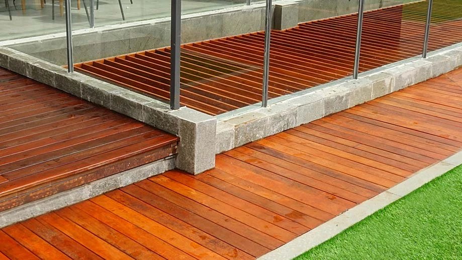 Courtina flooring.